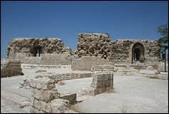 Une image contenant ciel, ext�rieur, neige, ruine

Description g�n�r�e automatiquement