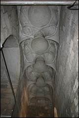 Une image contenant int�rieur, sale, pierre

Description g�n�r�e automatiquement