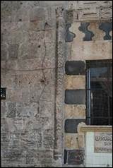 Une image contenant texte, b�timent, �tre, feu

Description g�n�r�e automatiquement