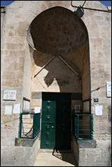 Une image contenant b�timent, ext�rieur, pierre, vo�te

Description g�n�r�e automatiquement