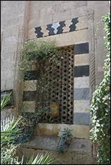 Une image contenant ext�rieur, pierre

Description g�n�r�e automatiquement