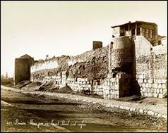 Une image contenant plein air, ciel, btiment, maison

Description gnre automatiquement