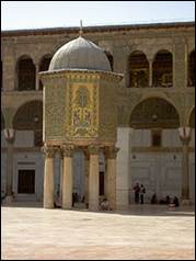 Une image contenant btiment, plein air, dme, ciel

Description gnre automatiquement