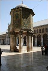 Une image contenant ciel, btiment, plein air, repre

Description gnre automatiquement