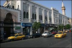 Une image contenant plein air, voiture, Vhicule terrestre, ciel

Description gnre automatiquement