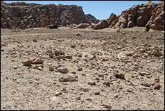 Une image contenant plein air, sol, ciel, Badlands

Description g�n�r�e automatiquement