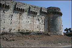 Une image contenant btiment, plein air, ciel, Ruines

Description gnre automatiquement