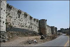 Une image contenant plein air, b�timent, ciel, Ruines

Description g�n�r�e automatiquement