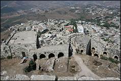 Une image contenant Ruines, plein air, montagne, Site arch�ologique

Description g�n�r�e automatiquement