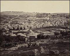 Une image contenant plein air, maison, btiment, noir et blanc

Description gnre automatiquement