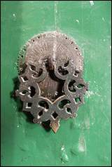 Une image contenant mtal, objets en mtal, Poigne de porte, fer

Description gnre automatiquement