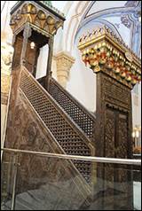 Une image contenant btiment, escaliers, art, architecture

Description gnre automatiquement