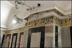 Une image contenant Moulures, int�rieur, mur, porte

Description g�n�r�e automatiquement