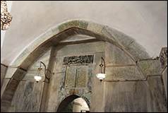 Une image contenant btiment, art, mur, glise

Description gnre automatiquement