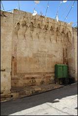 Une image contenant plein air, ciel, forteresse, b�timent

Description g�n�r�e automatiquement