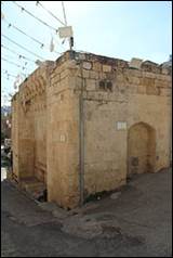 Une image contenant plein air, ciel, btiment, mur

Description gnre automatiquement