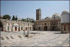 Une image contenant btiment, ciel, plein air, sol

Le contenu gnr par lIA peut tre incorrect.