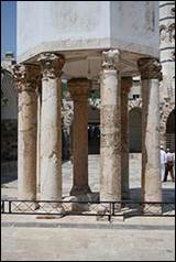 Une image contenant colonne, btiment, plein air, Architecture de la Rome antique

Le contenu gnr par lIA peut tre incorrect.