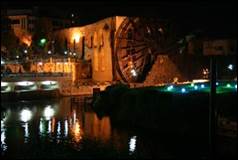 Une image contenant extrieur, nuit, cit

Description gnre automatiquement