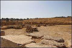Une image contenant ciel, plein air, Ruines, Site arch�ologique

Description g�n�r�e automatiquement