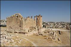 Une image contenant Ruines, ciel, Histoire antique, plein air

Description g�n�r�e automatiquement
