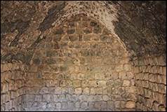 Une image contenant b�timent, brique, Ruines, Mur de pierre

Description g�n�r�e automatiquement