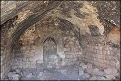 Une image contenant b�timent, grotte, Ruines, pierre

Description g�n�r�e automatiquement
