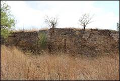 Une image contenant plein air, herbe, ciel, terrain

Description g�n�r�e automatiquement