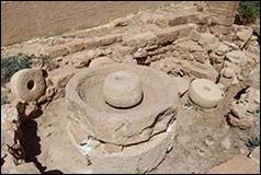 Une image contenant sol, plein air, rocher, argile

Description gnre automatiquement