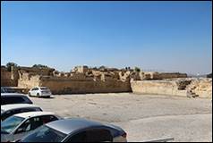 Une image contenant plein air, ciel, vhicule, Vhicule terrestre

Description gnre automatiquement