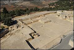 Une image contenant plein air, sol, paysage, montagne

Description gnre automatiquement