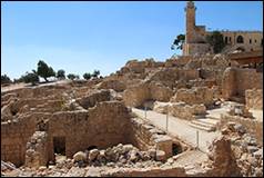 Une image contenant ciel, Ruines, plein air, b�timent

Description g�n�r�e automatiquement