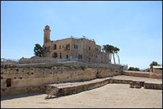 Une image contenant ciel, plein air, b�timent, Ruines

Description g�n�r�e automatiquement