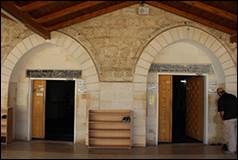 Une image contenant plancher, int�rieur, b�timent, vivant

Description g�n�r�e automatiquement