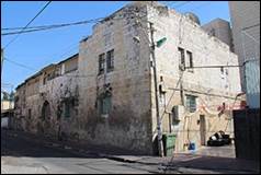 Une image contenant b�timent, ciel, ext�rieur, rue

Description g�n�r�e automatiquement