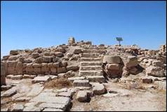 Une image contenant ciel, b�timent, Ruines, plein air

Description g�n�r�e automatiquement