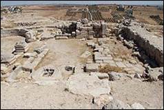 Une image contenant Ruines, ciel, Site arch�ologique, Histoire antique

Description g�n�r�e automatiquement