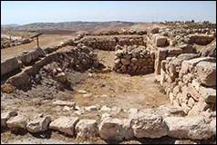 Une image contenant Ruines, ciel, plein air, Site arch�ologique

Description g�n�r�e automatiquement